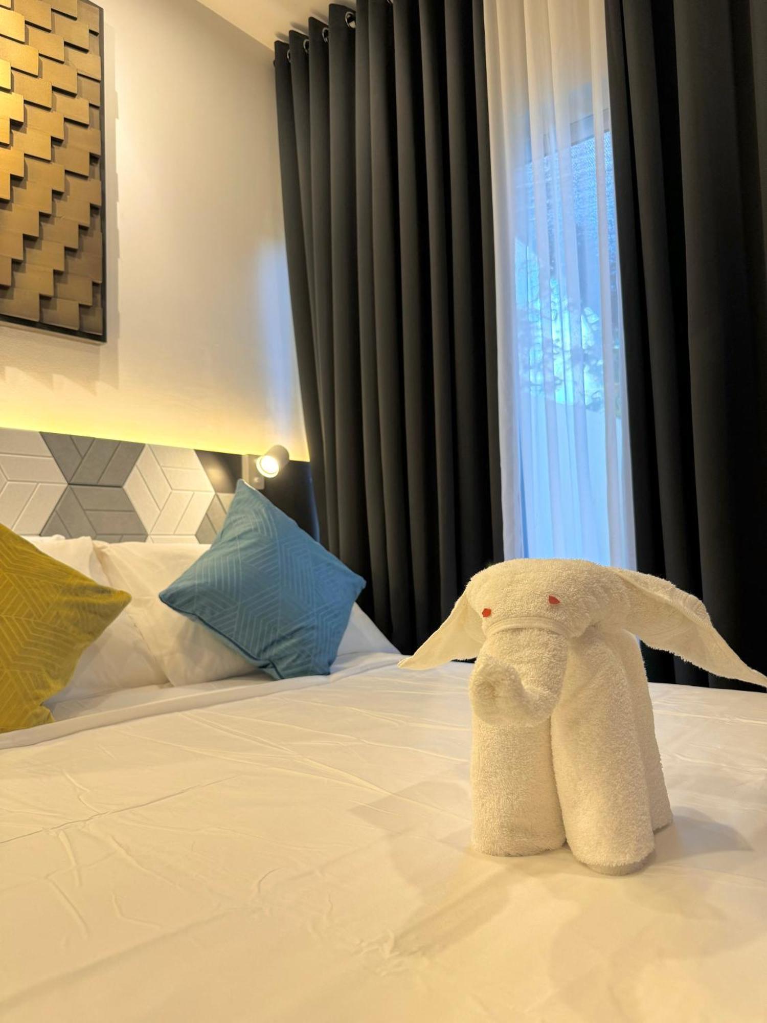 Fullerton Suites Puting Kahoy Zewnętrze zdjęcie
