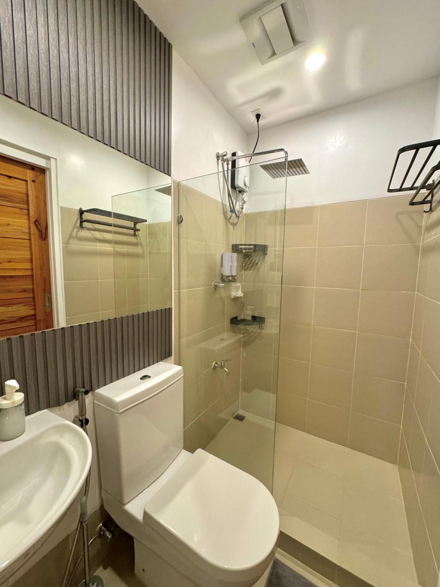 Fullerton Suites Puting Kahoy Zewnętrze zdjęcie