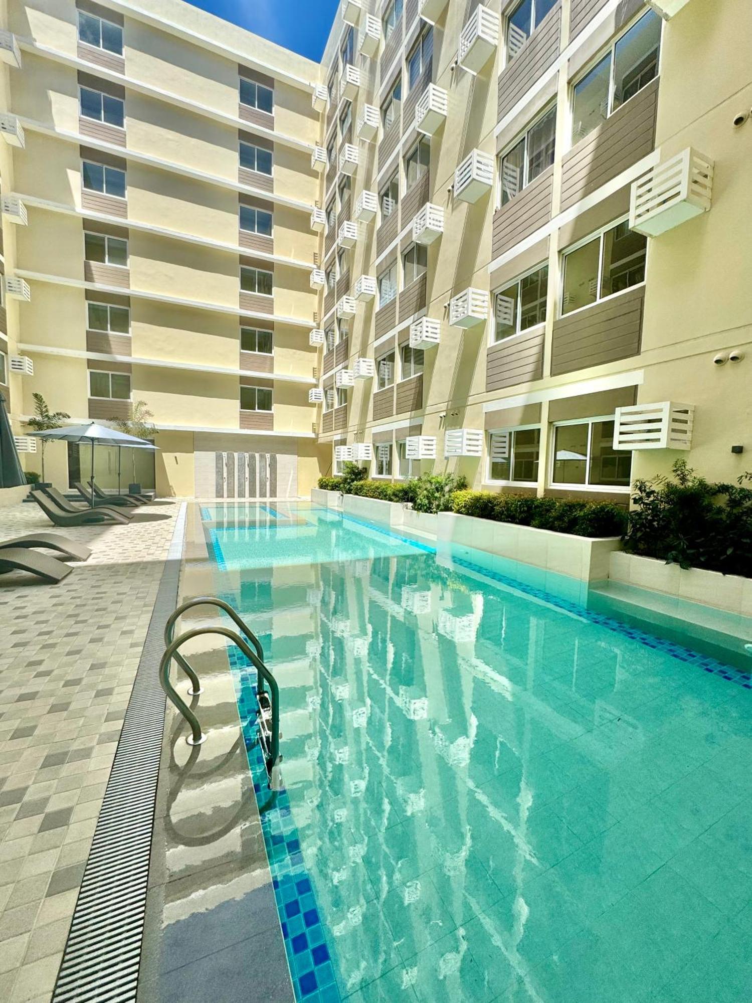 Fullerton Suites Puting Kahoy Zewnętrze zdjęcie